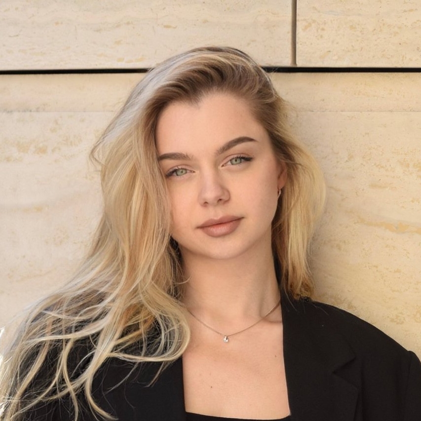 Анжелика - маркетолог